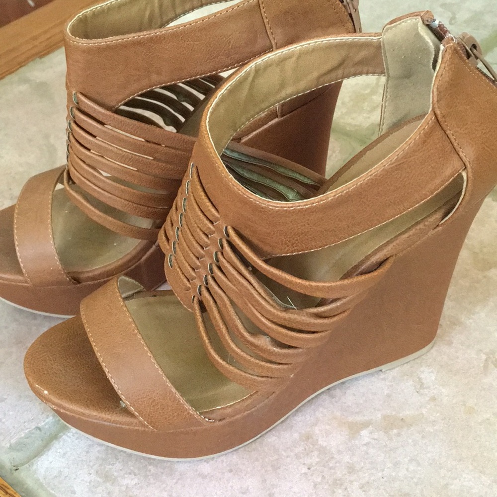 Tan faux leather wedges!